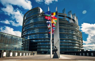 Фото: Depositphotos Європарламент вимагає розпочати переговори про вступ до ЄС Албанії та Північної Македонії