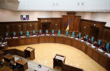 Закон о референдуме признали неконституционным из-за кнопкодавства и нарушения процедуры