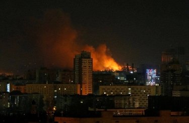 Многочисленные взрывы произошли сразу в нескольких частях Шевченковского района в Киеве  - ВИДЕО