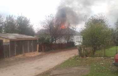 Из России обстреляли приграничный город в Сумской области: загорелись частные дома