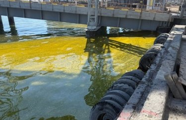 Удар дрону у Чорному морі: олійна пляма зросла у понад 400 разів