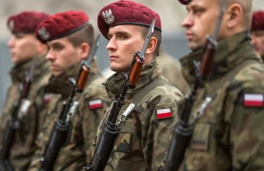 Польша повышает боеготовность войска