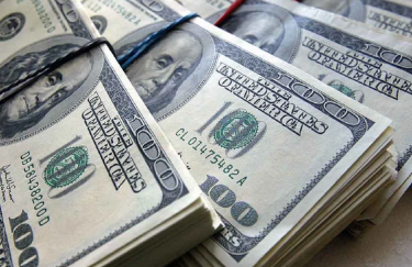 НБУ за неделю продал рекордный объем валюты