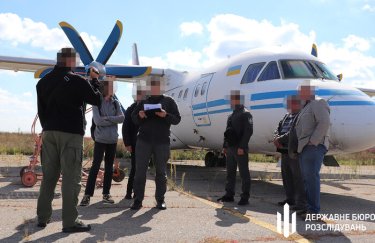 Суд арештував літак директора підприємства цивільної авіації
