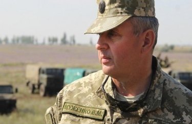 Россия увеличила количество военной техники у границы с Украиной — Муженко