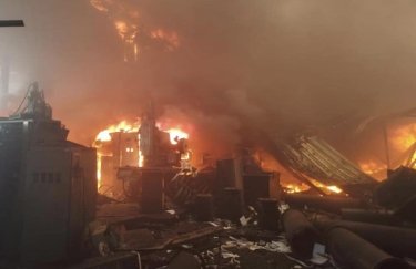 Армия РФ обстреляла территорию завода и здание церкви в Херсонской области