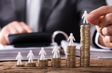 Из-за нехватки квалифицированных работников в Украине растет заработная плата