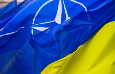 В НАТО заявили, что Украина может присоединиться к альянсу в обмен на отказ от оккупированных территорий. В МИД отреагировали