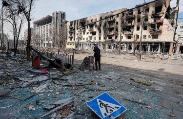 Мариуполь, война в Украине, разрушенный дом, война