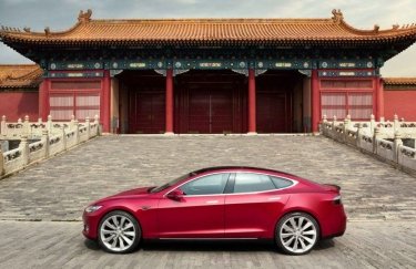 Tesla построит первую фабрику за пределами США
