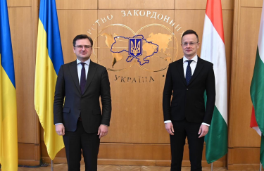 Дмитро Кулеба та Петер Сійярто. Фото: Х Кулеби Сійярто приїде до України, щоб влаштувати зустріч Орбана й Зеленського