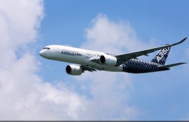 Airbus купує у РФ майже половину всього титану, що створює потенційні ризики для компанії. Фото: Facebook/Airbus В Airbus шукають заміну російському титану для виробництва літаків