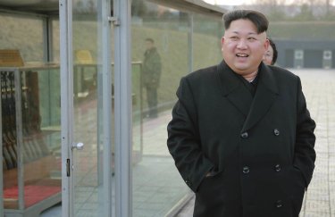 Ким Чен Ын пригрозил ударом тем, кто хочет "санкциями поставить на колени" КНДР