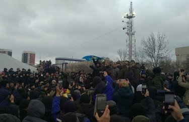 Митинги в Казахстане, протесты, отключение интернета