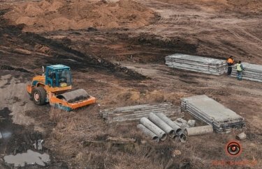 Зеленский не успеет построить в Днепре обещанную "взлетку" для нового аэропорта — СМИ