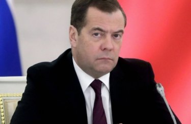Медведев рассказал, когда Россия может применить ядерное оружие