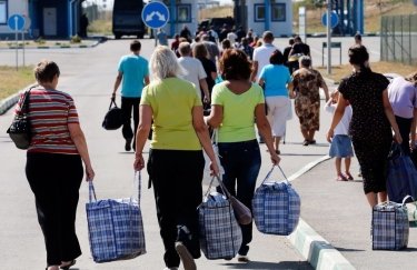 Названы регионы-лидеры по трудоустройству переселенцев из Крыма и Донбасса