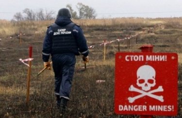 В Харьковской области на мине взорвался автомобиль пиротехников, есть погибший