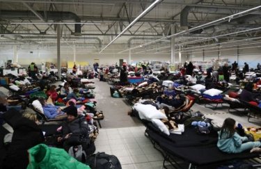 ЄС виділяє півмільярда євро на допомогу українським біженцям і дає дозвіл на проживання