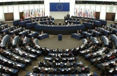 В Европарламенте разрешили запускать санкции против Польши из-за судебной реформы