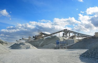 Фото: ua.depositphotos.com ПБГ "Ковальська" намагається заблокувати угоду по купівлі ірландськими інвесторами двох цементних заводів в Україні - ЗМІ
