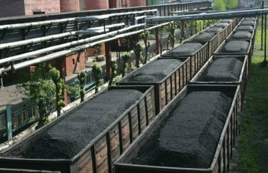 "Центрэнерго" закупает уголь у неизвестной фирмы, везущей его из "ДНР" — СМИ