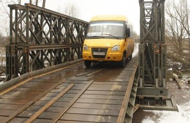 В Черниговской области установили второй модульный мост из Франции (ФОТО)