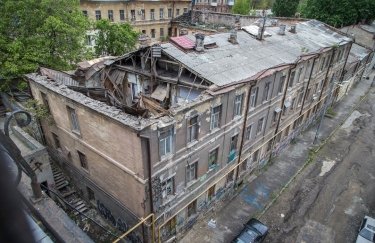 Обрушение части дома в Одессе. Фото: "Думская"