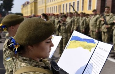 Перенос начала военного учета женщин на октябрь 2023 года вступил в силу