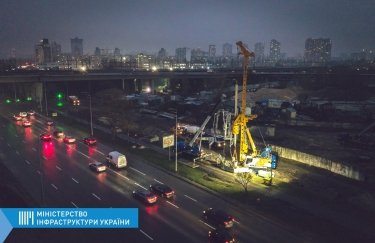 В Киеве по программе "Большая стройка" достраивают Дарницкий мост
