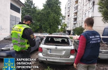 Последствия ночных обстрелов Чугуева. Фото: Харьковская областная прокуратура Войска РФ ночью нанесли ракетный удар по Чугуеву на Харьковщине: в ОВА рассказали о последствиях