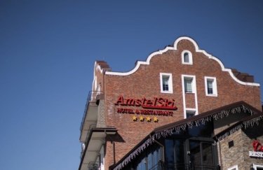 готелем AmstelSki