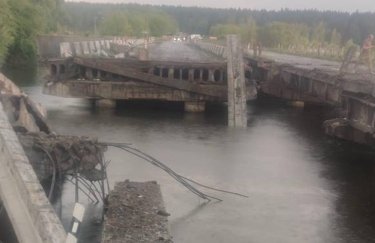 Фото: Facebook-сторінка голови Димерської територіальної громади Володимира Підкурганного Київська область, міст через річку Ірпінь, село Димидів