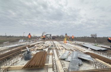 Британия поможет восстановить шесть разрушенных мостов в Киевской области