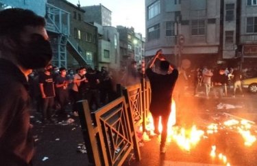 Протесты в Иране. Фото: BBC Протесты в Иране: количество погибших уже превысило 40 человек