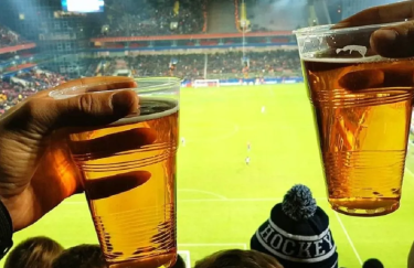 Футбол без пива: на стадіонах ЧС-2022 у Катарі заборонили алкоголь