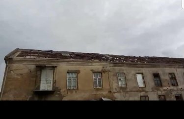 Последствия торнадо в Херсонской области. Фото: facebook.com/groups/voleksnews