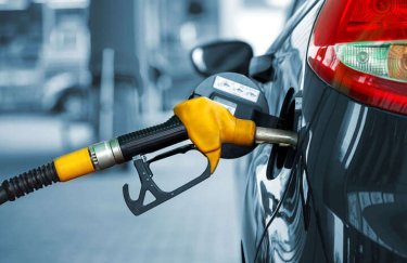 Фото: autocentre.ua Ринок увійшов в сезон активного споживання пального. Як виростуть ціни на паливо на цьому тижні?