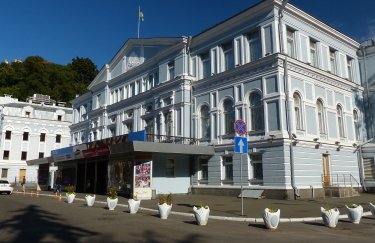 В Киеве снова начинает работать Национальный академический драматический театр имени Франко: что и когда будут показывать