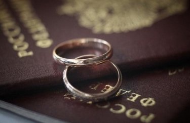 В России впервые признали однополый брак