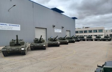 Испания передает Украине новую партию танков Leopard 2