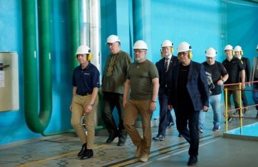 "Конец монополии россиян": В реактор РАЭС загрузили первую партию ядерного топлива Westinghouse