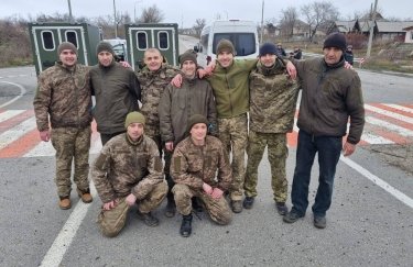 Украина вернула из плена еще 12 защитников