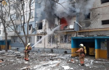 В Кропивницком произошел взрыв газа в девятиэтажке: погиб мужчина, пострадали дети (ФОТО, ВИДЕО)