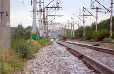 Смерть на железнодорожных путях: "Укрзализныця" сообщила о задержке поездов