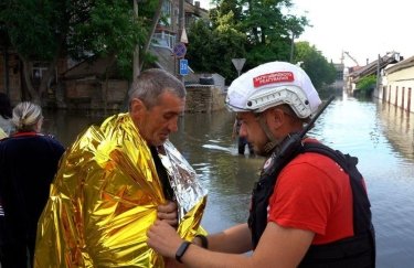 Украинский Красный Крест попытался оправдаться после критики Зеленского по поводу бездействия после подрыва Каховской ГЭС