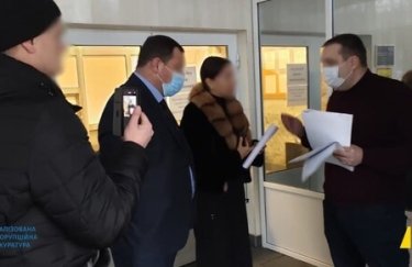 Справа про хабар на 558 тисяч гривень: НАБУ та САП затримали "слугу народу" Кузьміних