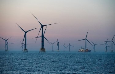 Плавучие ветрогенераторы в Британии. Фото: hightech.plus