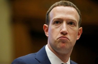 Facebook может снять Цукерберга с поста председателя совета директоров