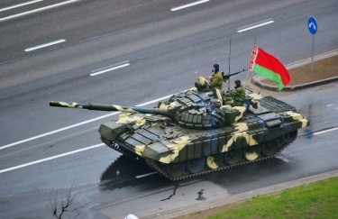 На границе с Украиной находится семь батальонов армии Беларуси, - разведка